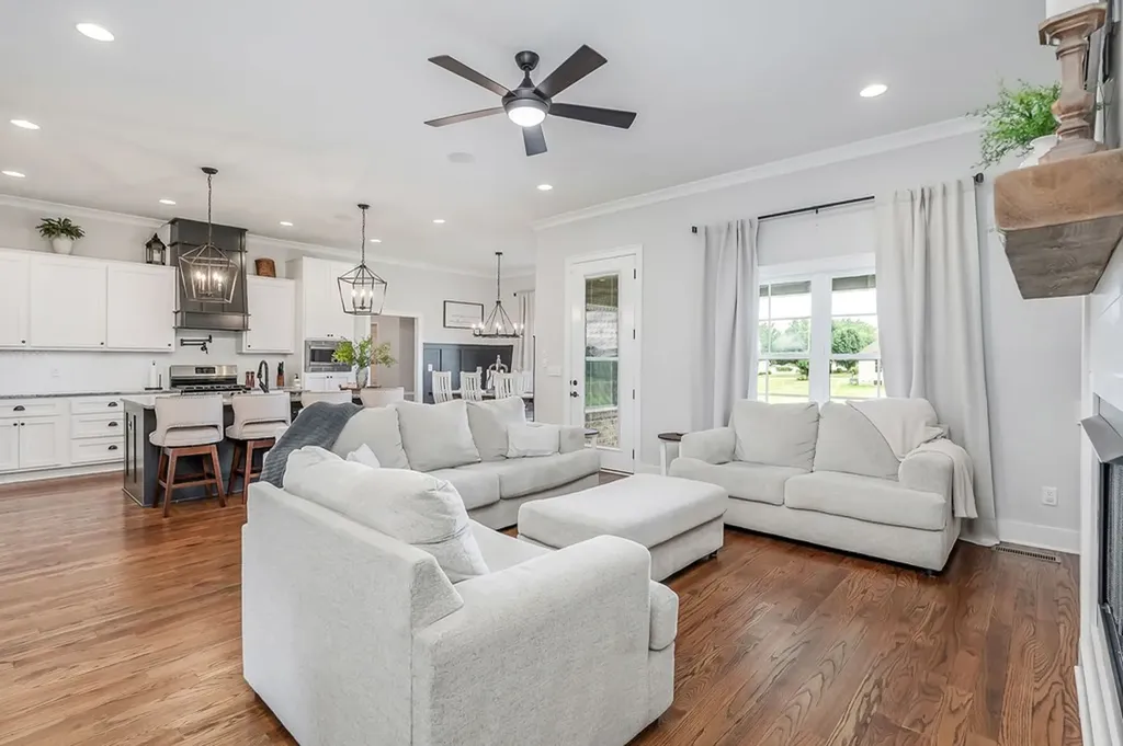 92 Hickory Grove Drive Morrison TN 37357