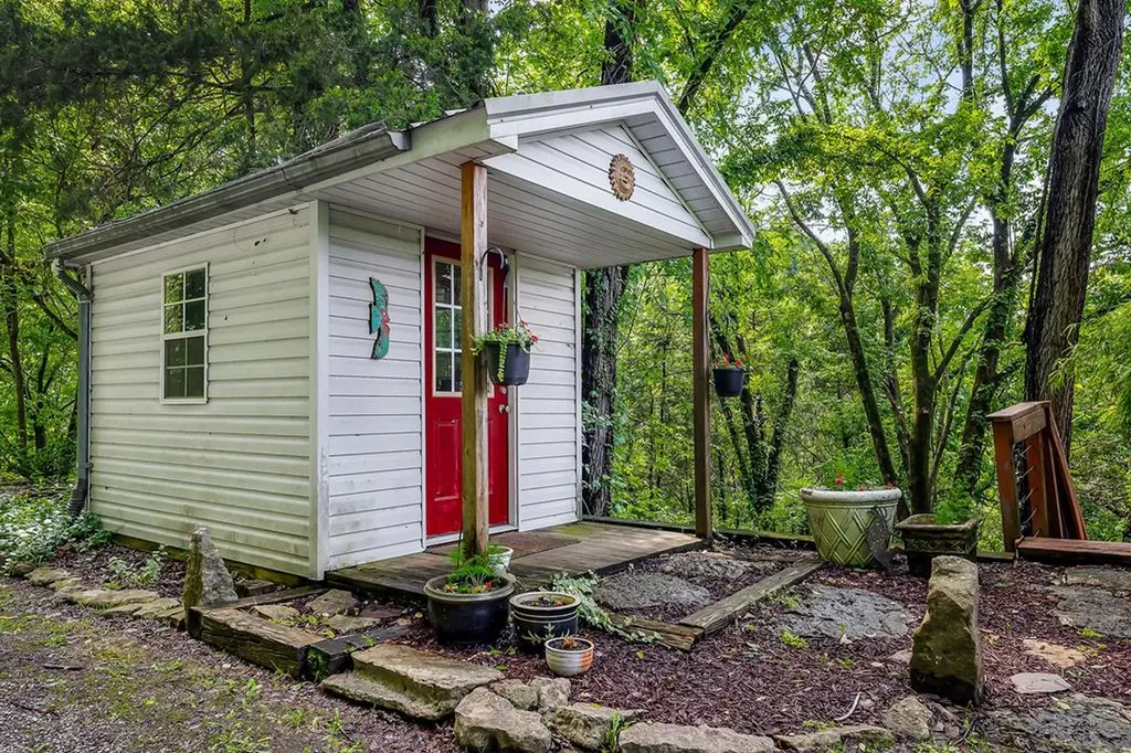 192 Askin Lane Baxter TN 38544