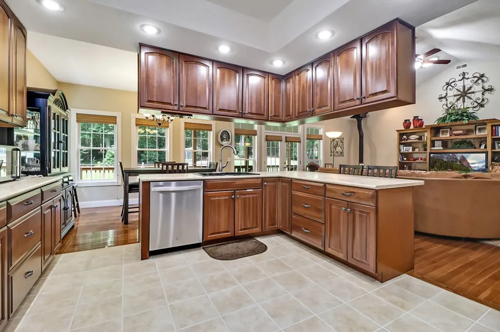 1115 Sunset Ridge Drive Crossville TN 38571