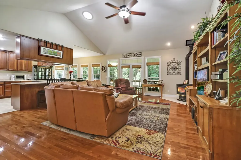 1115 Sunset Ridge Drive Crossville TN 38571