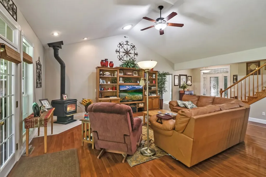 1115 Sunset Ridge Drive Crossville TN 38571