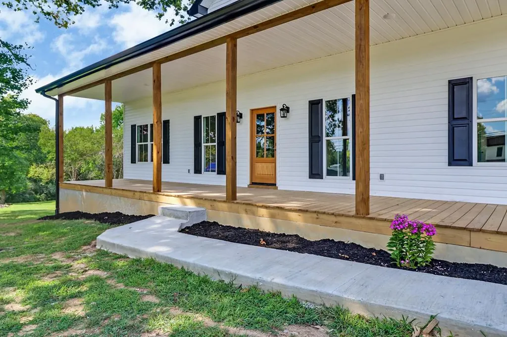 103 N Duncan Street Jamestown TN 38556