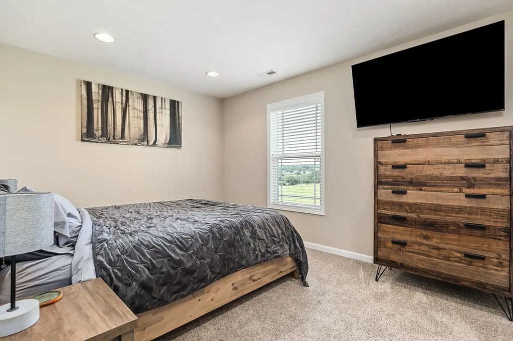 3701 Carlisle Cookeville TN 38501