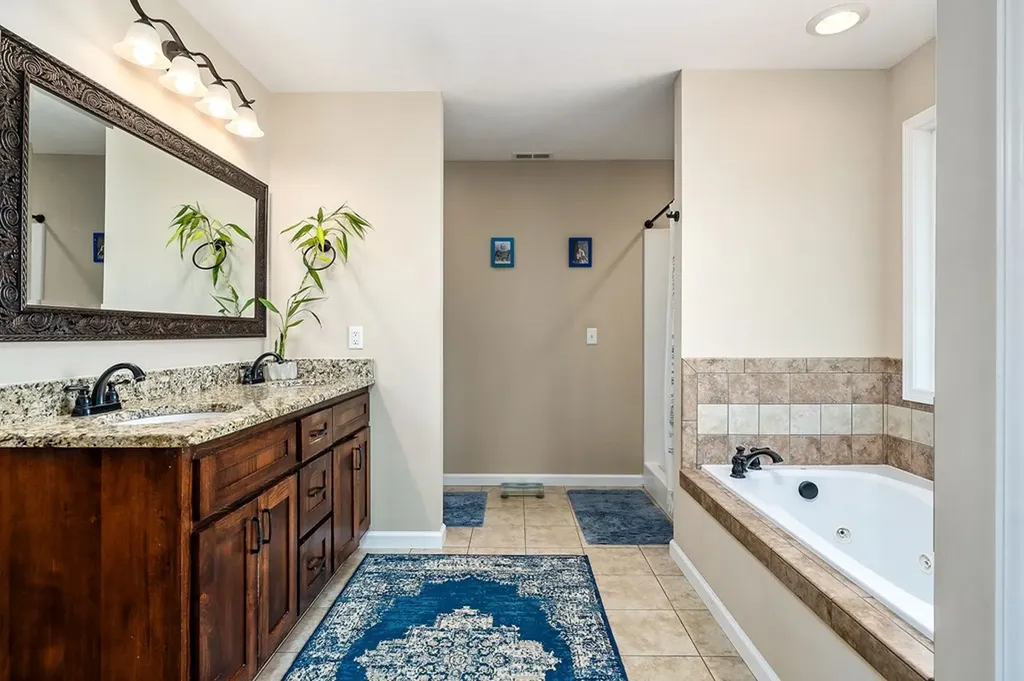 3701 Carlisle Cookeville TN 38501