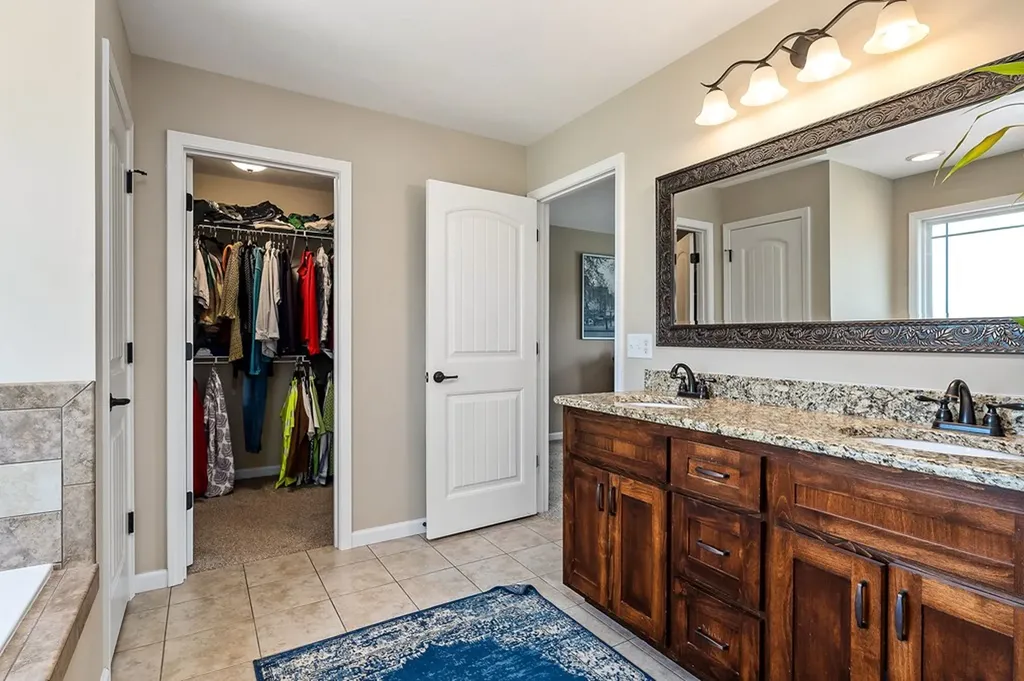 3701 Carlisle Cookeville TN 38501