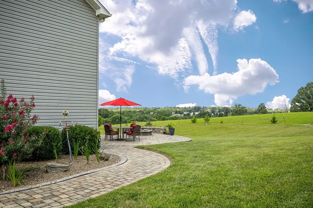 3701 Carlisle Cookeville TN 38501