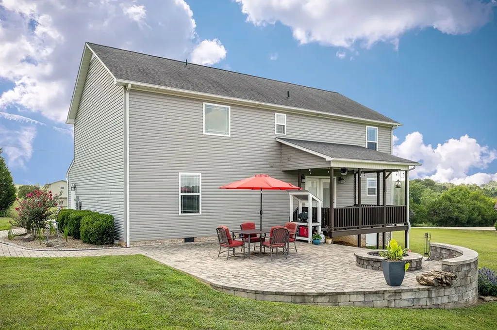 3701 Carlisle Cookeville TN 38501