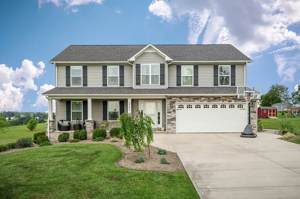 3701 Carlisle Cookeville TN 38501