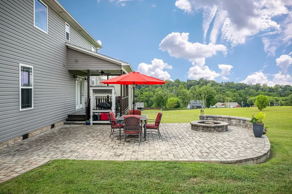 3701 Carlisle Cookeville TN 38501