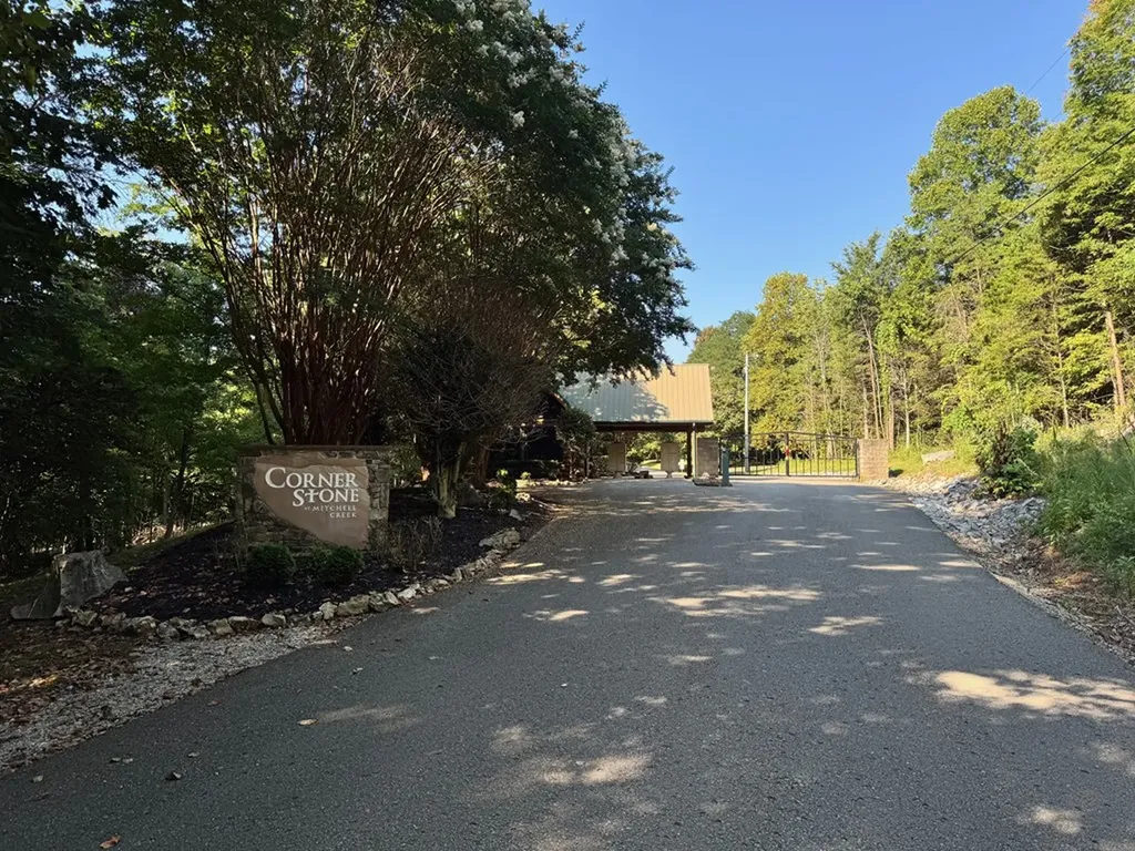 617 North Pointe Trail Allons TN 38541