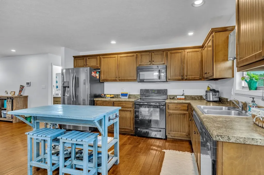 2164 Akersville Road Lafayette TN 37083