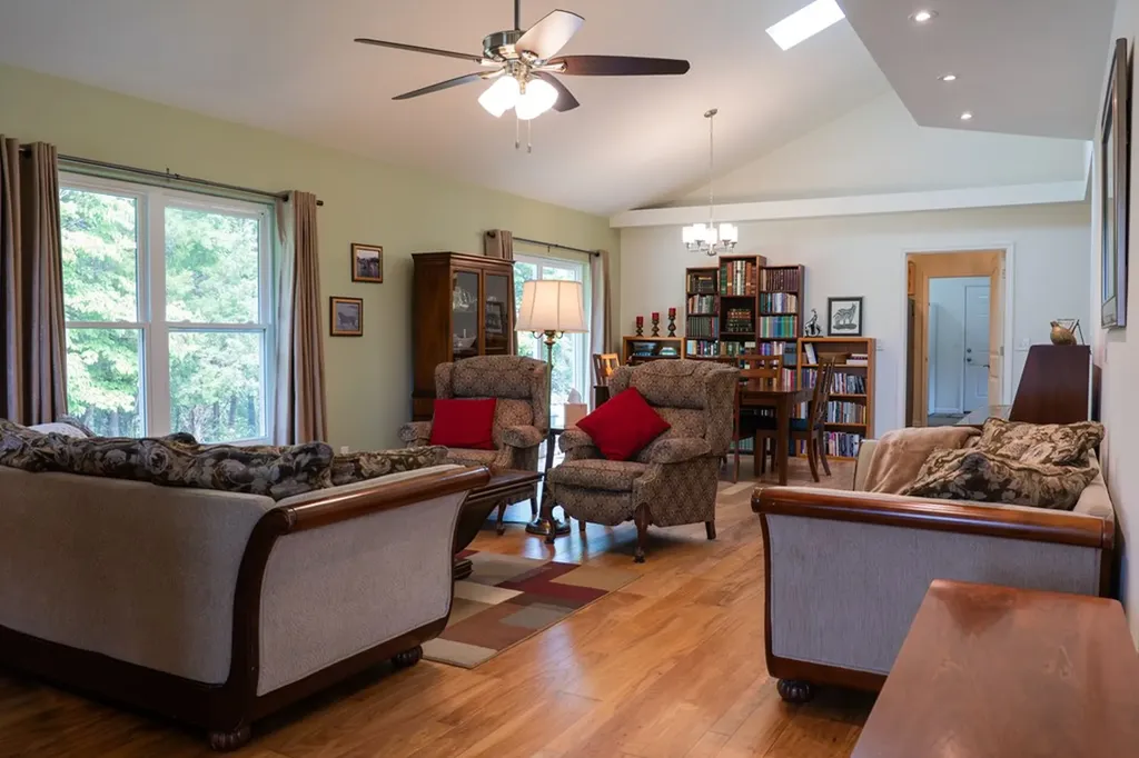 1518 Cummingsville & Sparkman Road Doyle TN 38559