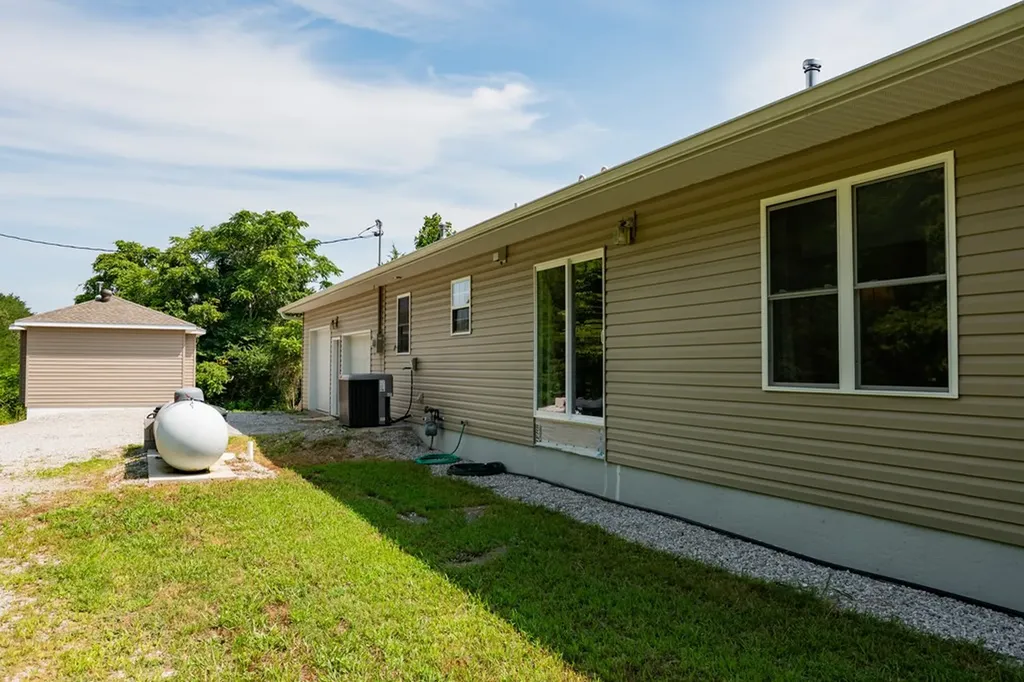 1518 Cummingsville & Sparkman Road Doyle TN 38559