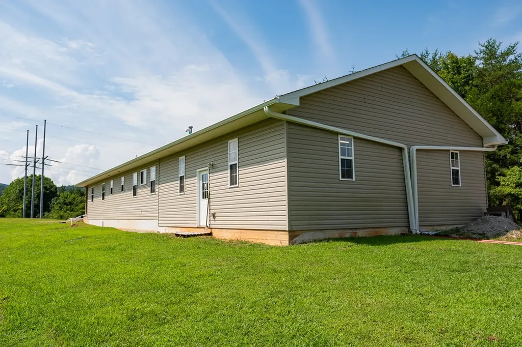 1518 Cummingsville & Sparkman Road Doyle TN 38559