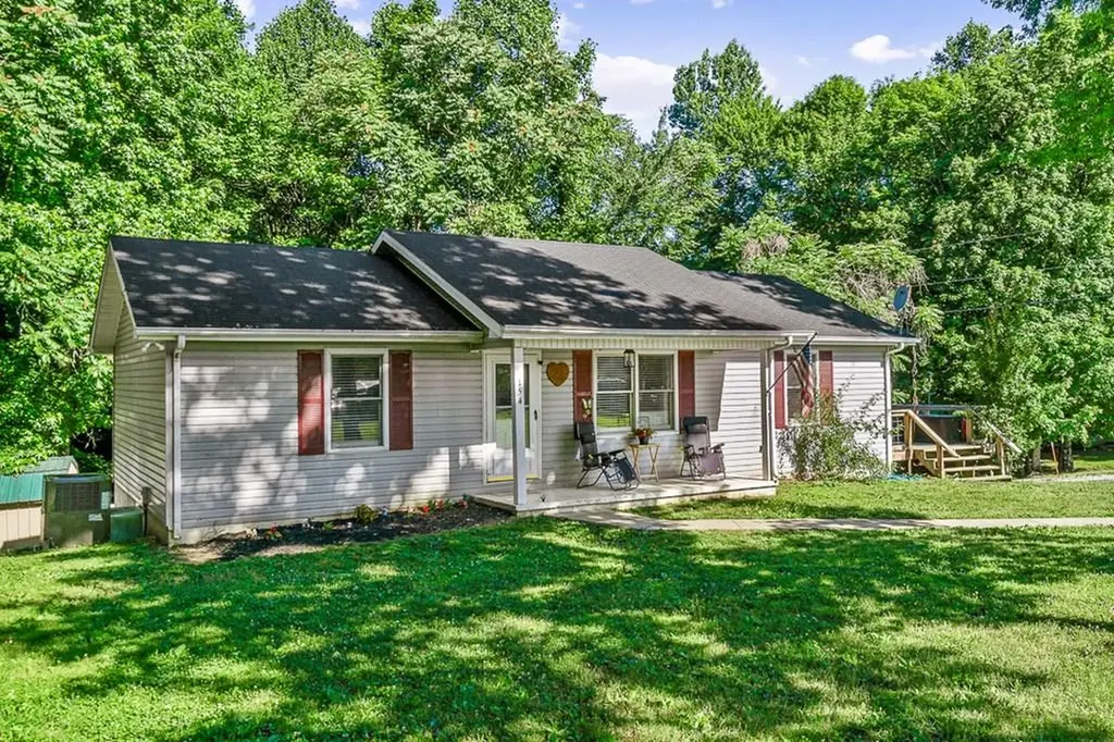 154 Old Standing Stone Road Livingston TN 38570