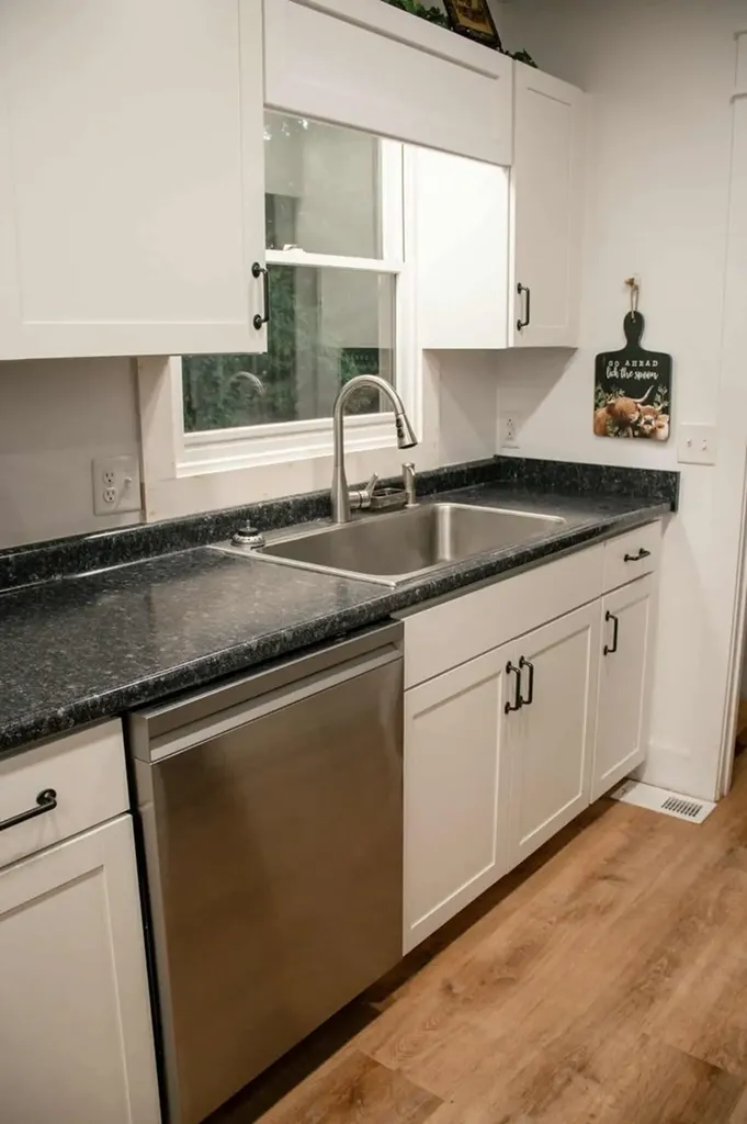 154 Old Standing Stone Road Livingston TN 38570