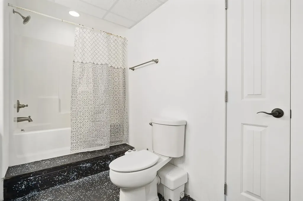 154 Old Standing Stone Road Livingston TN 38570