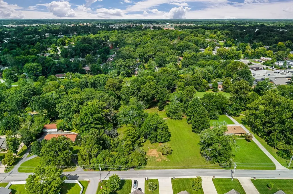 810 Breeding Avenue Cookeville TN 38501