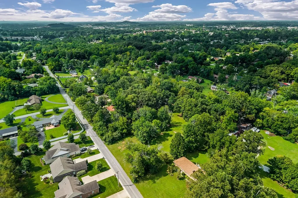 810 Breeding Avenue Cookeville TN 38501