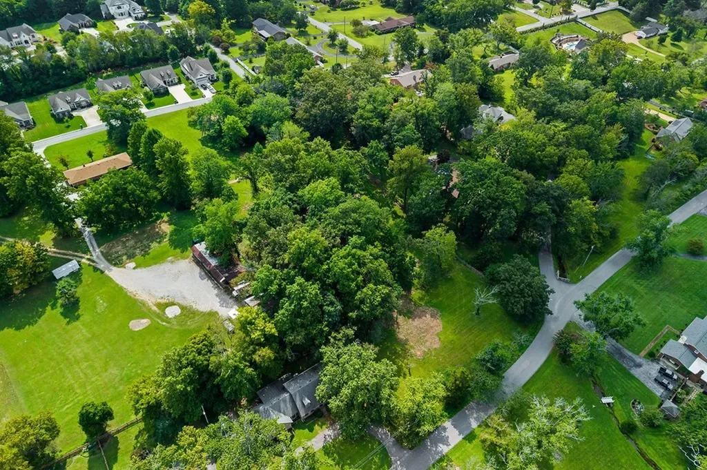 810 Breeding Avenue Cookeville TN 38501