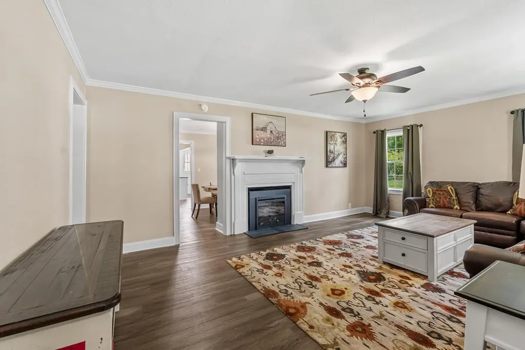 316 Gaines Sparta TN 38583