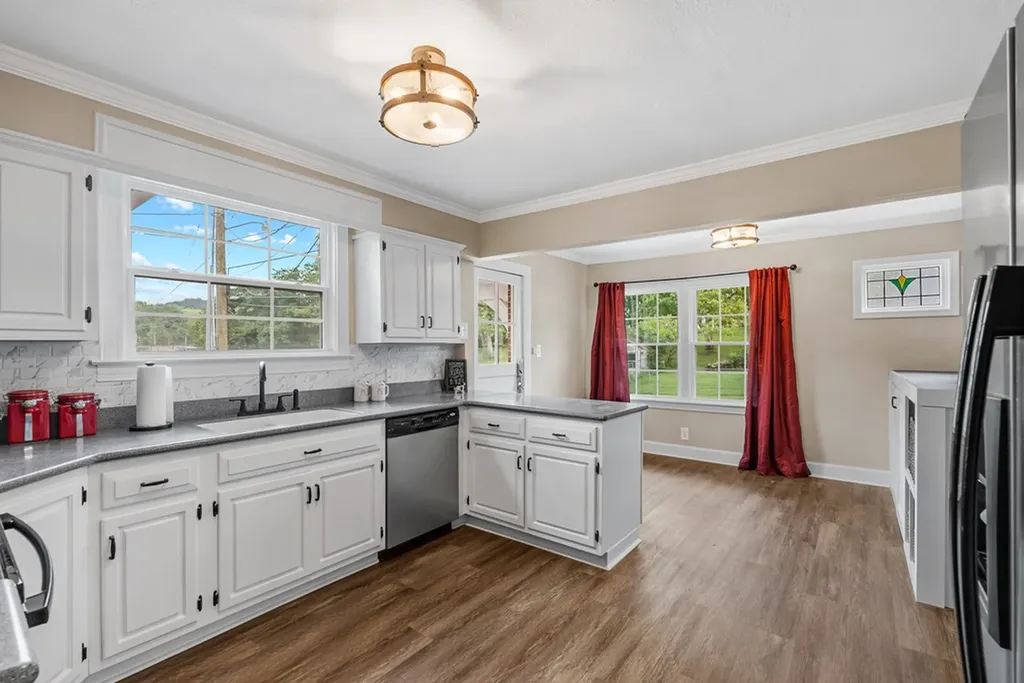 316 Gaines Sparta TN 38583