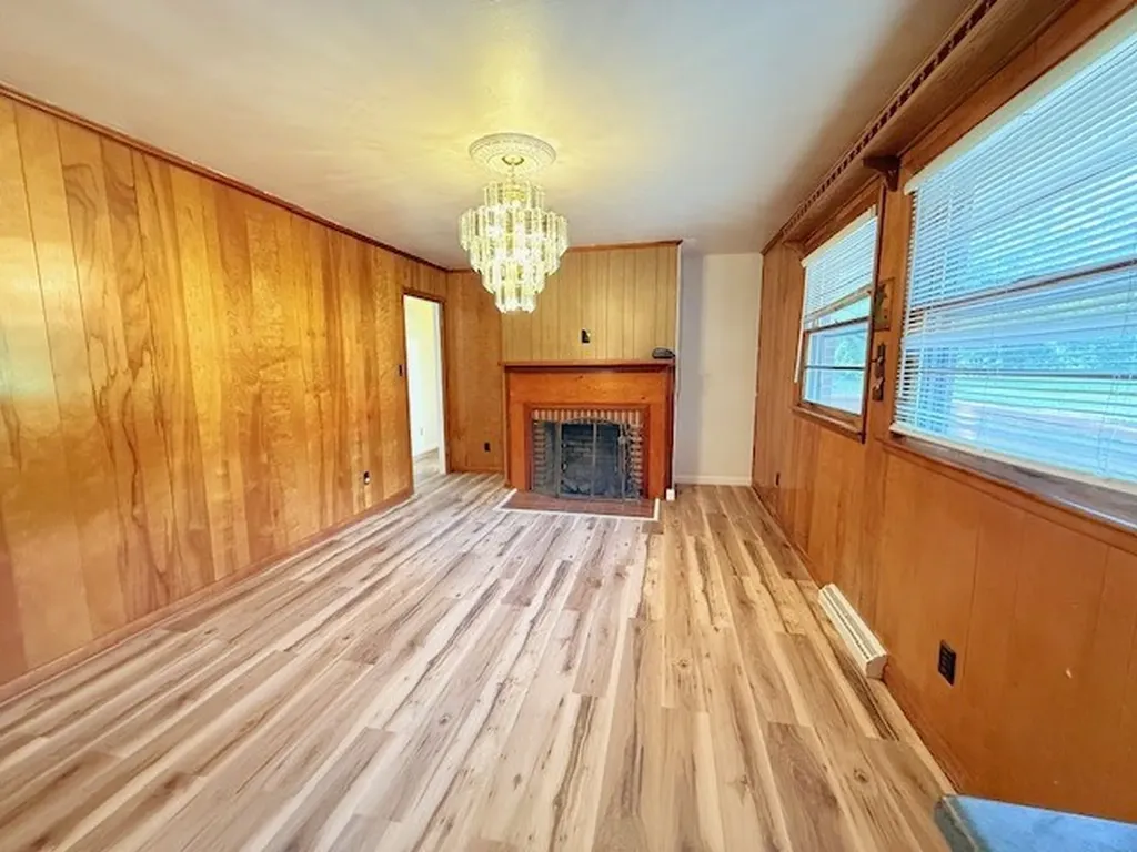 1873 Francis Ferry Road Mcminnville TN 37110