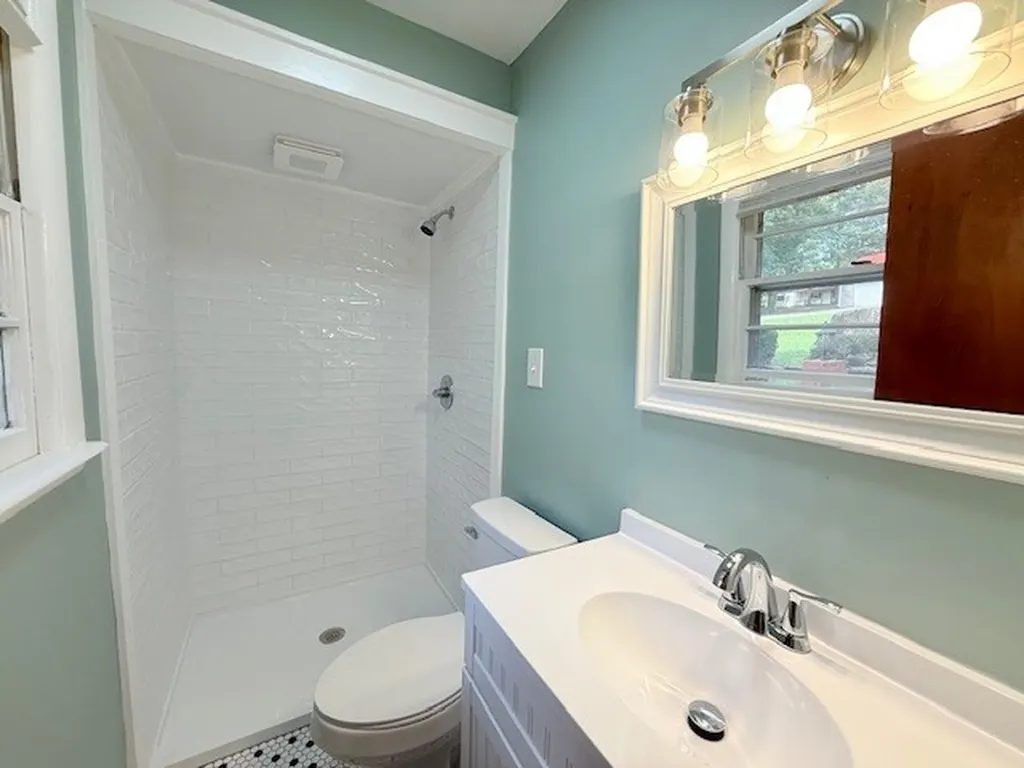 1873 Francis Ferry Road Mcminnville TN 37110