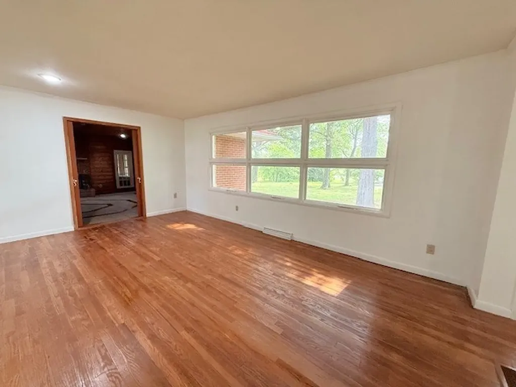 1873 Francis Ferry Road Mcminnville TN 37110