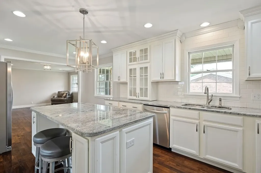 801 Iris Street Cookeville TN 38501-3834