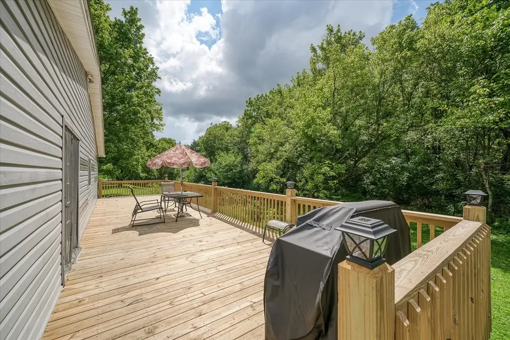 1676 Chestnut Hill Road Crossville TN 38555