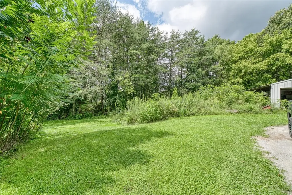 1676 Chestnut Hill Road Crossville TN 38555