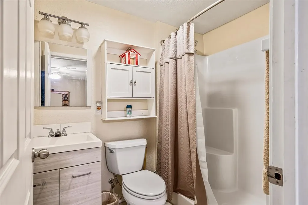 1676 Chestnut Hill Road Crossville TN 38555