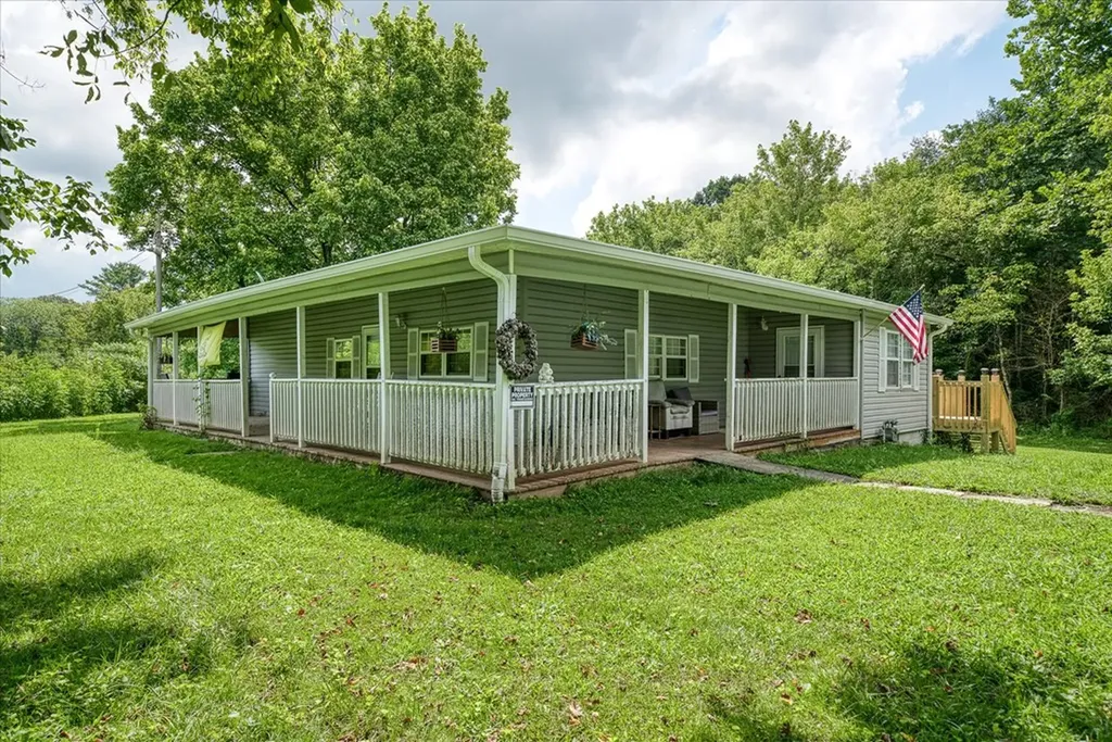 1676 Chestnut Hill Road Crossville TN 38555