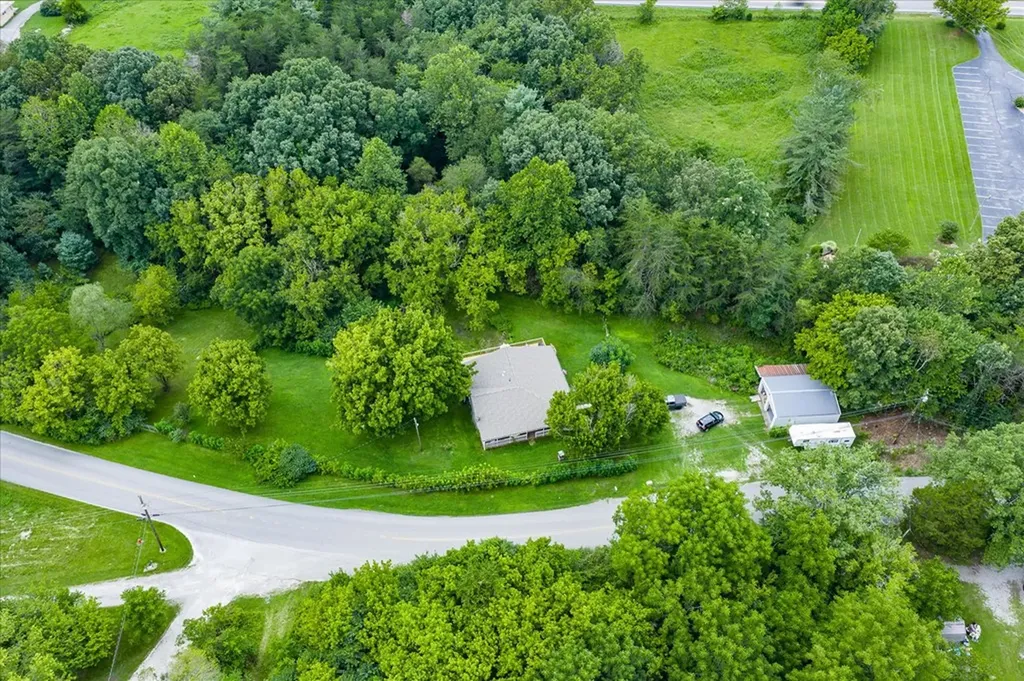 1676 Chestnut Hill Road Crossville TN 38555