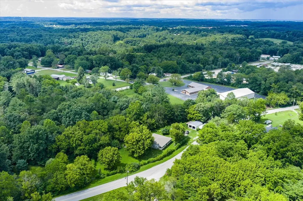 1676 Chestnut Hill Road Crossville TN 38555