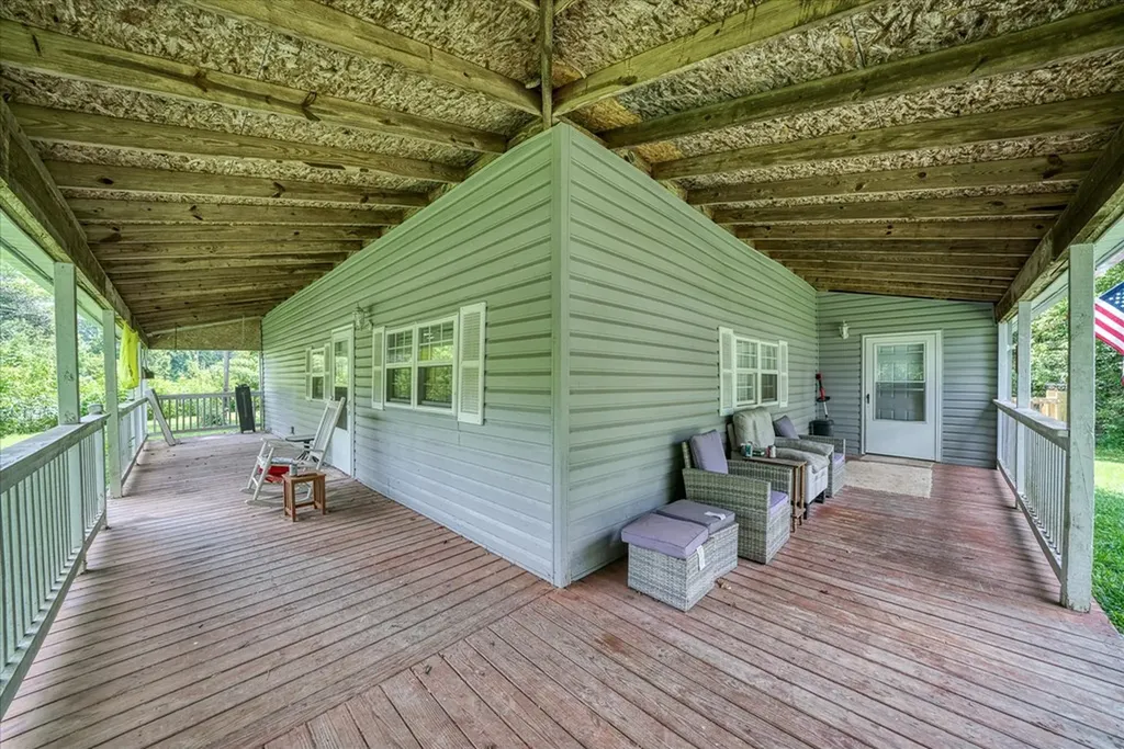 1676 Chestnut Hill Road Crossville TN 38555