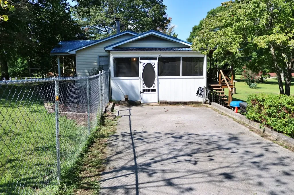 171 Brushwood Drive Sparta TN 38583