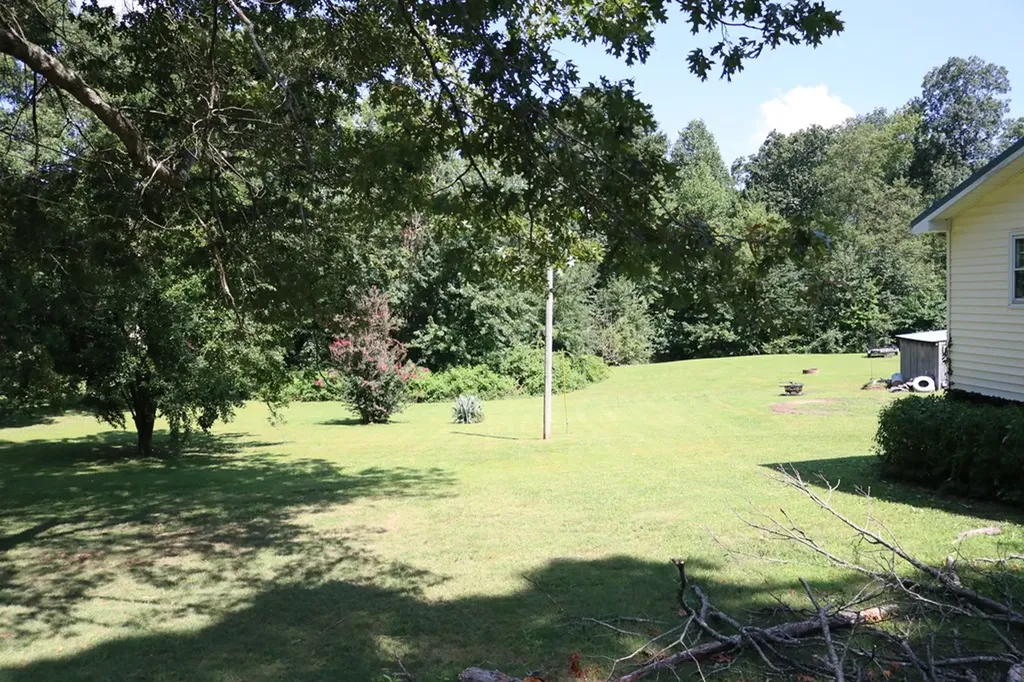 171 Brushwood Drive Sparta TN 38583