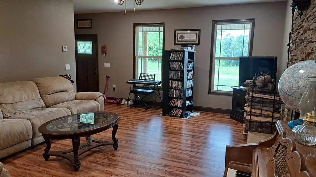 899 Flat Rock Road Crossville TN 38572