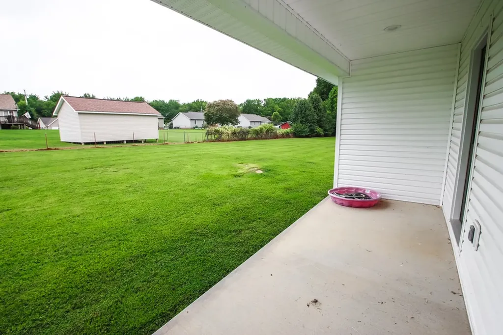 191 Rustling Oaks Sparta TN 38583