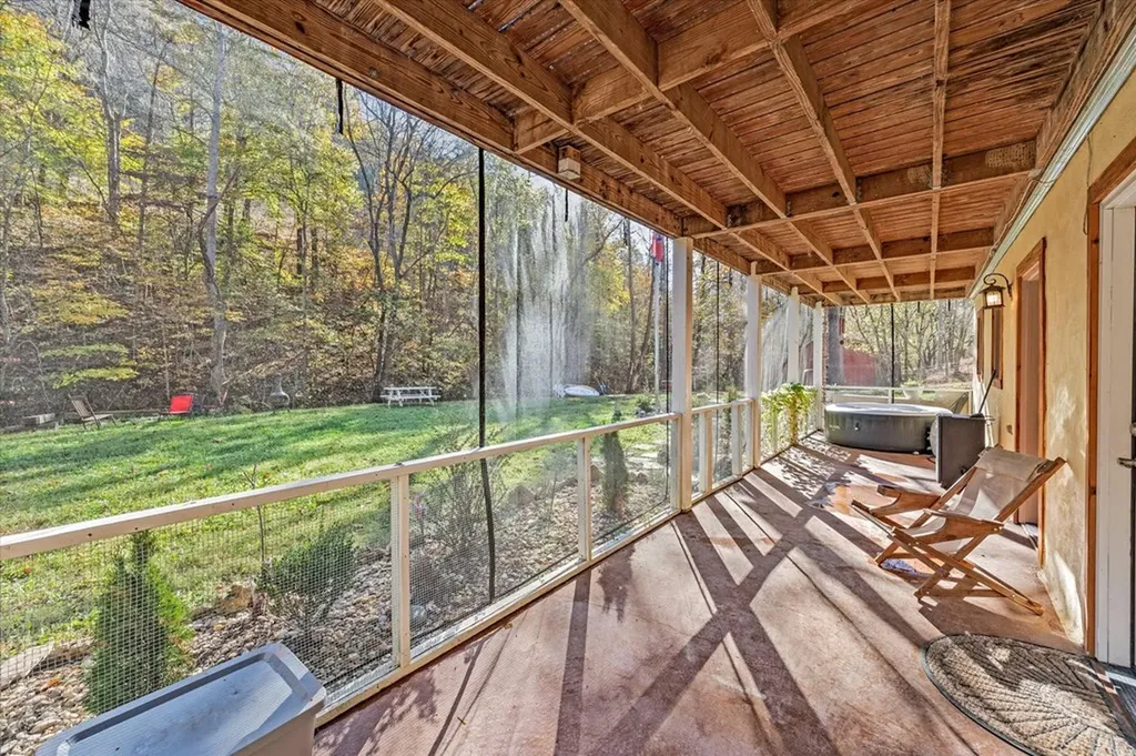 89 Ouchonder Road Elmwood TN 38560