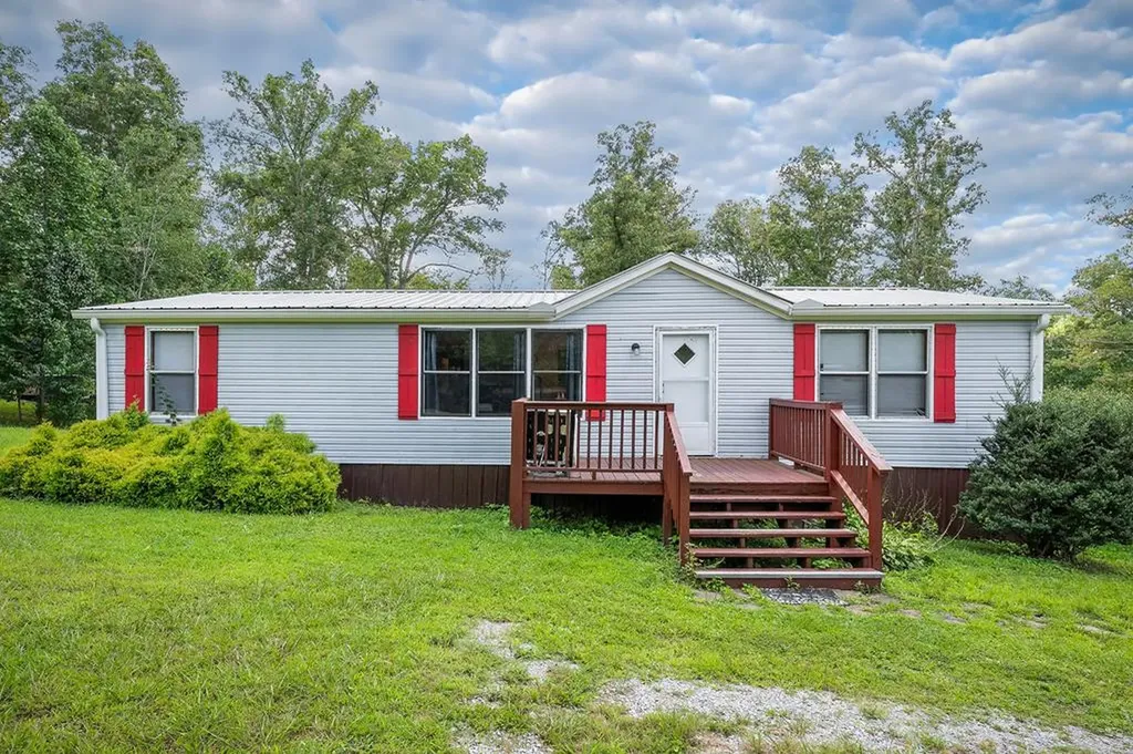 441 Daymon Circle Crossville TN 38572