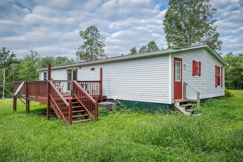 441 Daymon Circle Crossville TN 38572