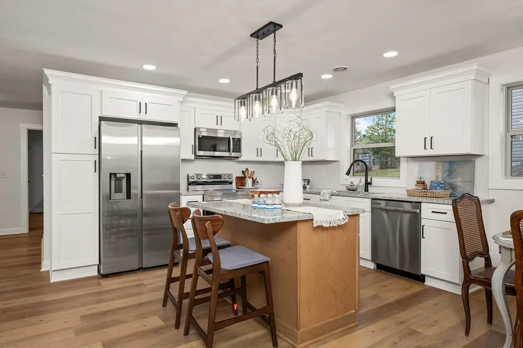 912 Jackson Avenue Monterey TN 38574-1632