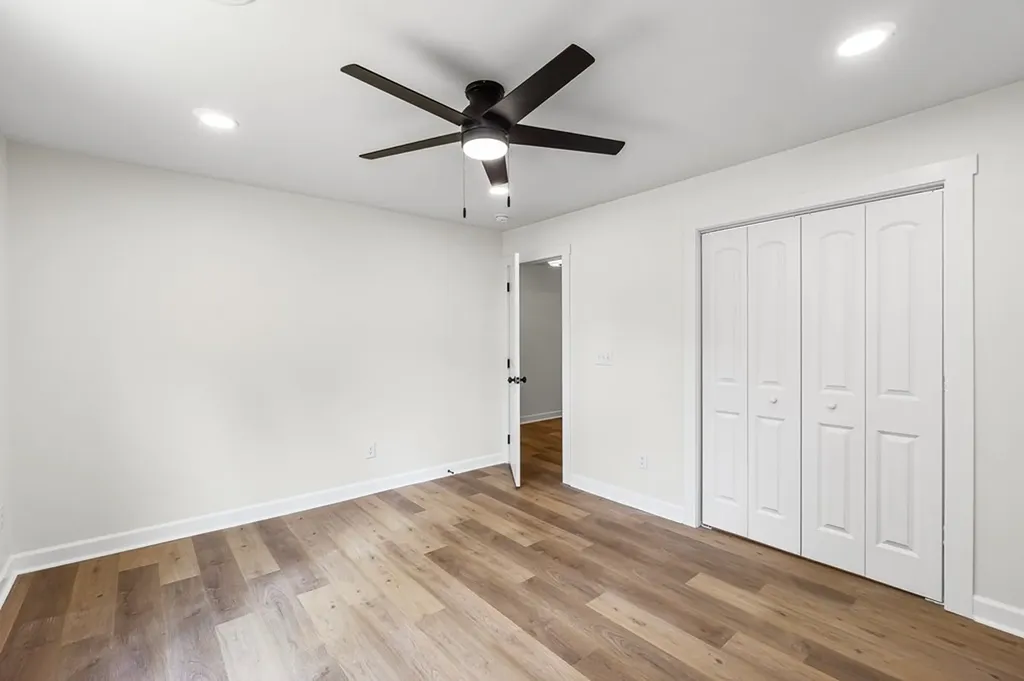 912 Jackson Avenue Monterey TN 38574-1632