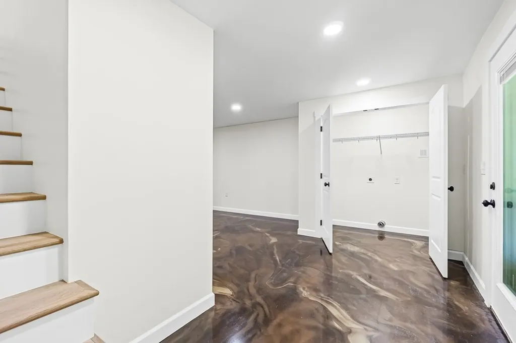 912 Jackson Avenue Monterey TN 38574-1632