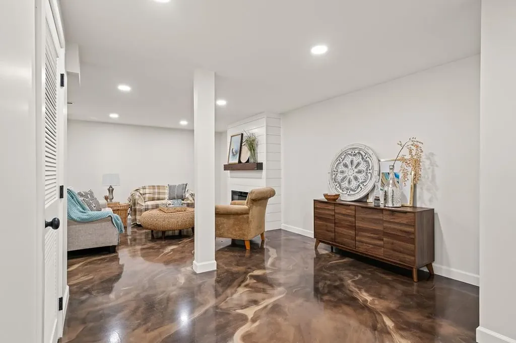 912 Jackson Avenue Monterey TN 38574-1632