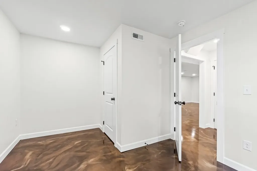 912 Jackson Avenue Monterey TN 38574-1632