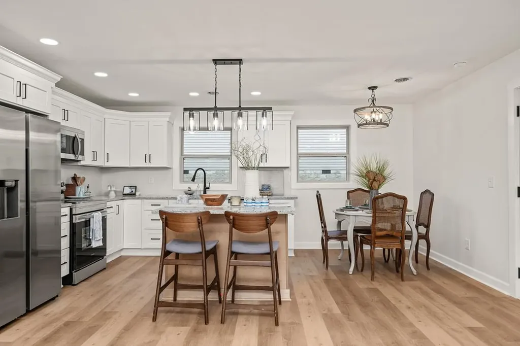 912 Jackson Avenue Monterey TN 38574-1632